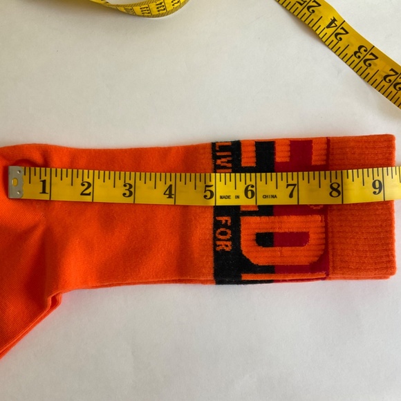 🧚 2/$15 Men’s Diesel Logo Cuff Socks Orange Size M - Picture 5 of 5